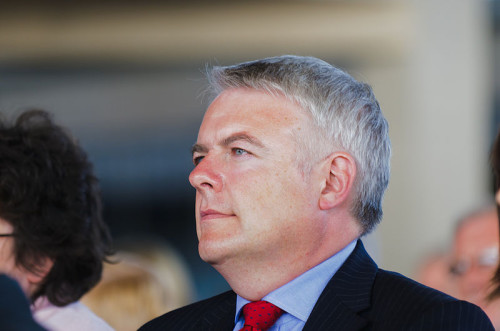 800px-First_Minister_Carwyn_Jones_2011