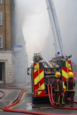 401px-Firefighters_in_action_-_geograph.org.uk_-_1747801