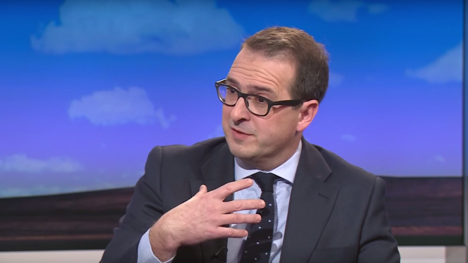 Owen smith pledge workers independent leadership labour tackle tory storm perfect will