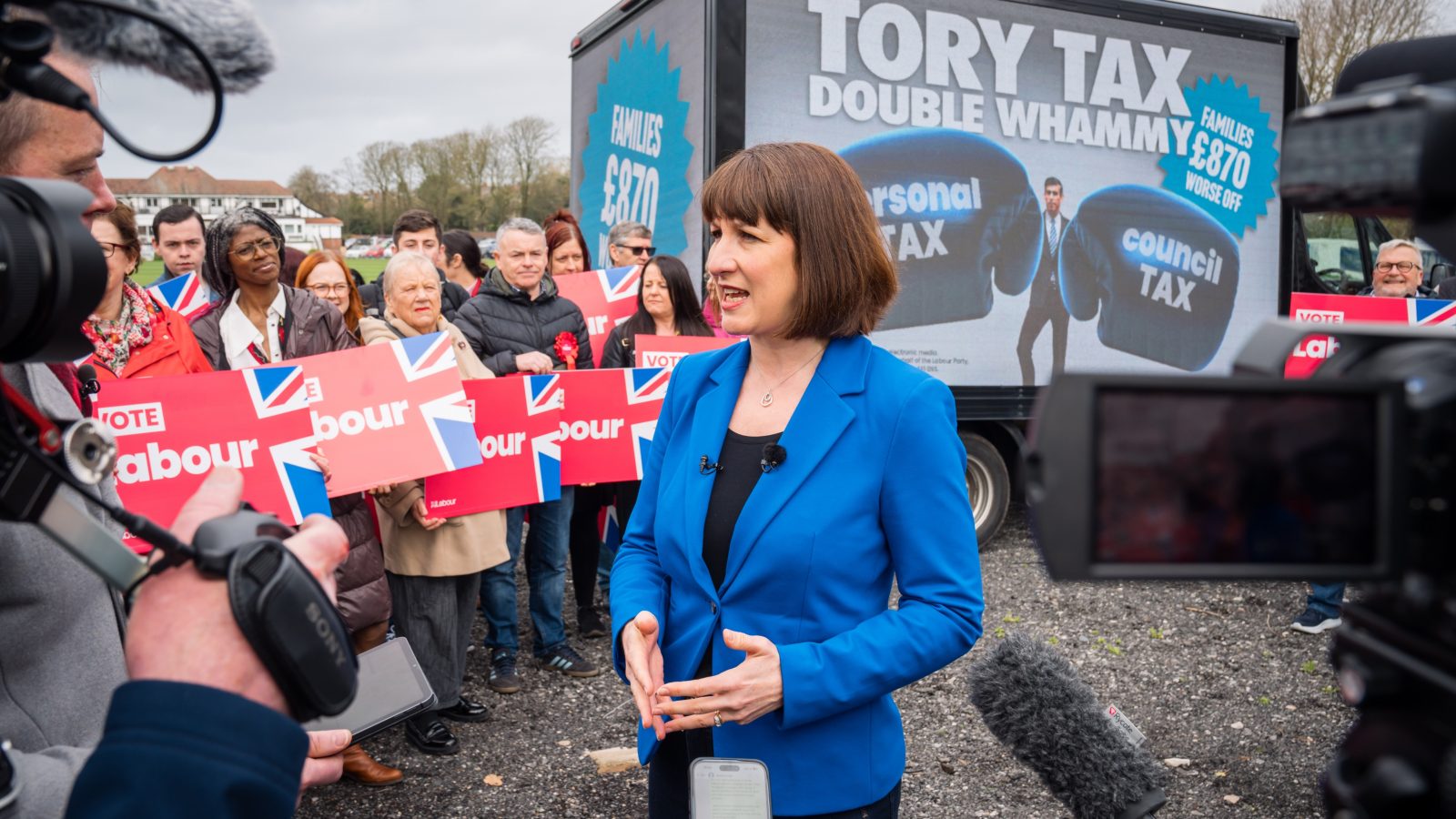 Labour Growth Group: MPs urge Rachel Reeves to spend more on public ...