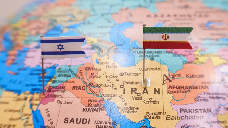 Iran/Israel flags and map