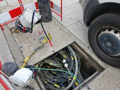 Fibre optic cable installation